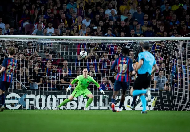Ter Steg, goleiro do Barcelona atuando por La Liga