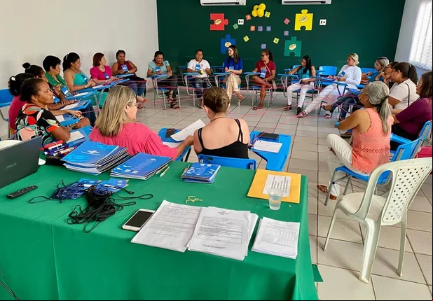 Prefeitura e SEBRAE promovem realizam capaciatação profisisonal para mulheres empreendedoras na cidade de Esperantina