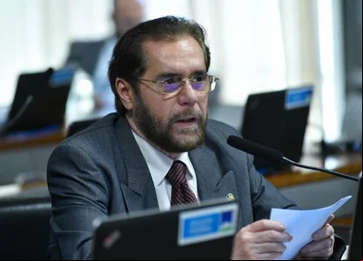 Senador Plínio Valério