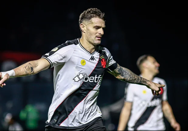 Vegetti marcou o gol da virada do Vasco