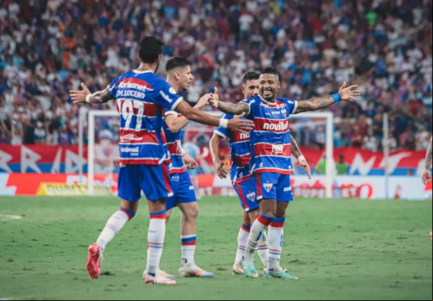 Fortaleza goleou o Bahia no Castelão