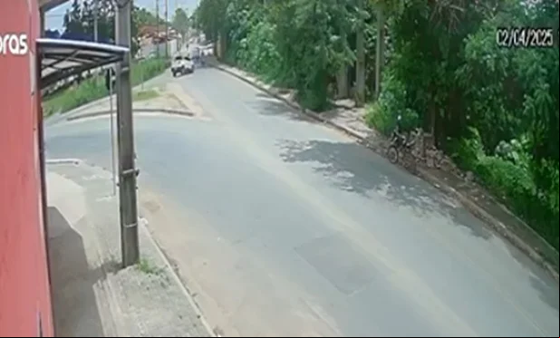 Acidente na Avenida Celso Pinheiro