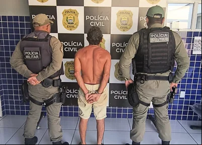 Após diligências na região, os policiais localizaram o investigado em sua própria residência.
