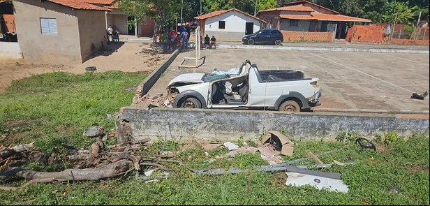 Homem morre após capotar veículo na PI 130 em Palmeirais