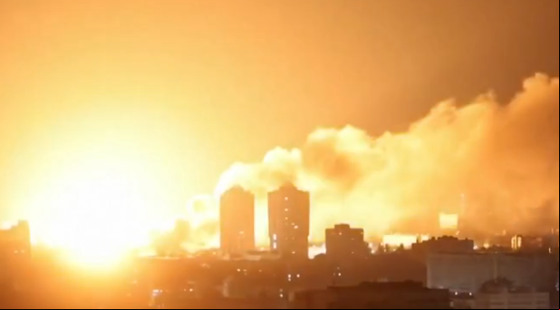 Rússia bombardeia 2ª maior cidade da Ucrânia e deixa ao menos 3 mortos