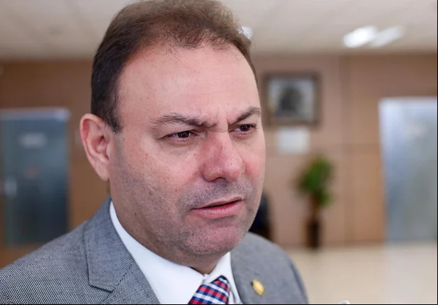 Jeová Alencar faz reunião com empresários e apoia retorno do comércio